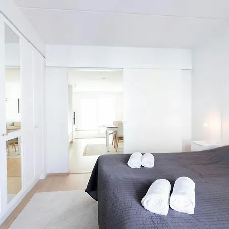 Apartment Convenient 1 Bedroom In